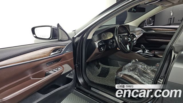 BMW Gran Turismo 640i xDrive Luxury