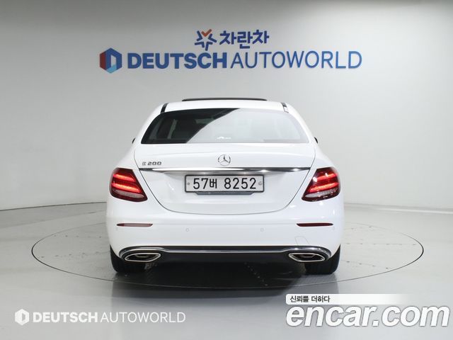 Mercedes-Benz E-Class E200 Avantgarde