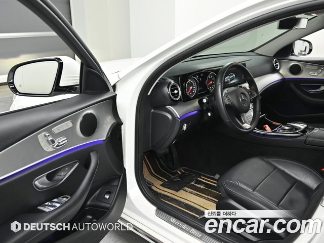 Mercedes-Benz E-Class E200 Avantgarde