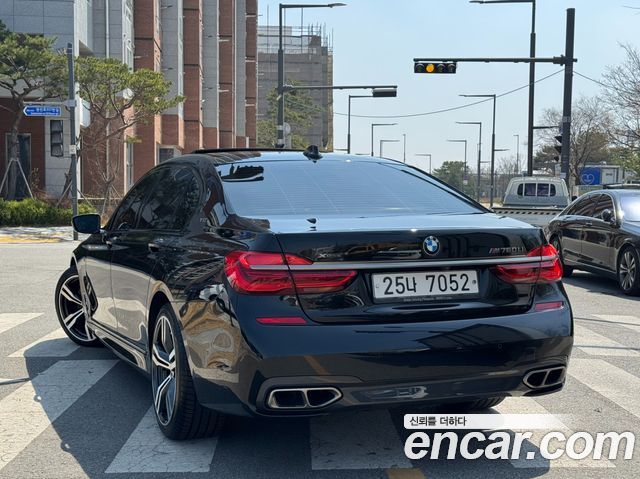 BMW 7-Series M760Li xDrive