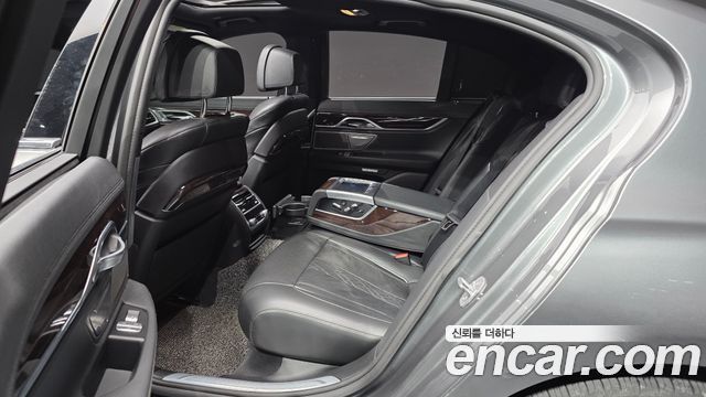 BMW 7-Series 730d xDrive
