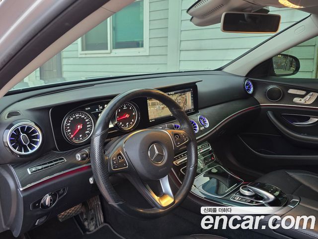 Mercedes-Benz E-Class E220d Avantgarde