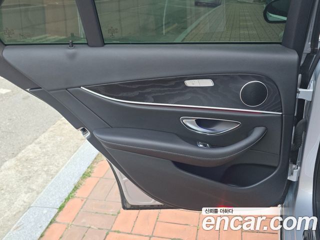 Mercedes-Benz E-Class E220d Avantgarde