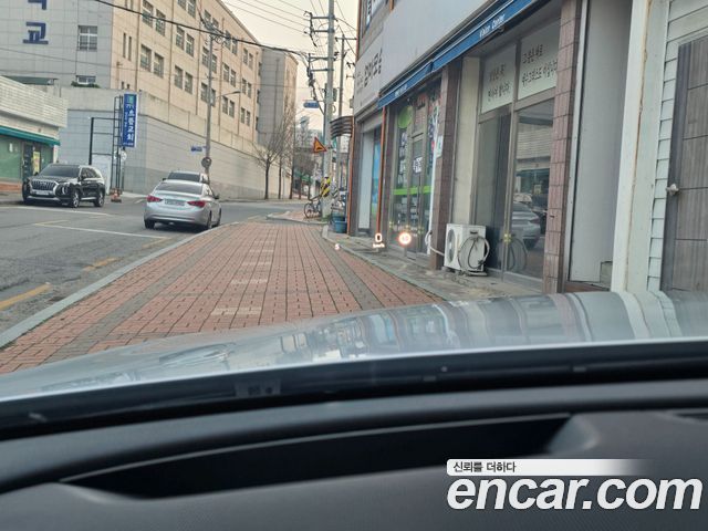 Mercedes-Benz E-Class E220d Avantgarde
