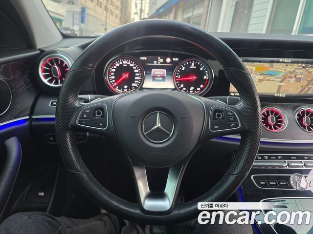 Mercedes-Benz E-Class E220d Avantgarde