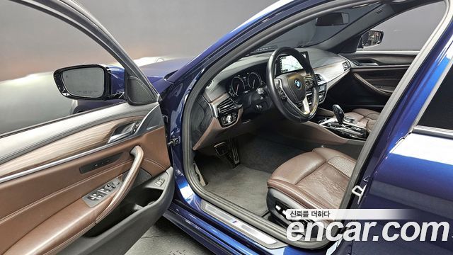BMW 5-Series 520d xDrive M Sport Package Plus