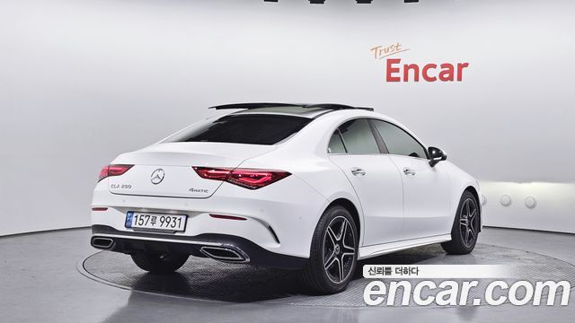 Mercedes-Benz CLA-Class CLA250 4MATIC
