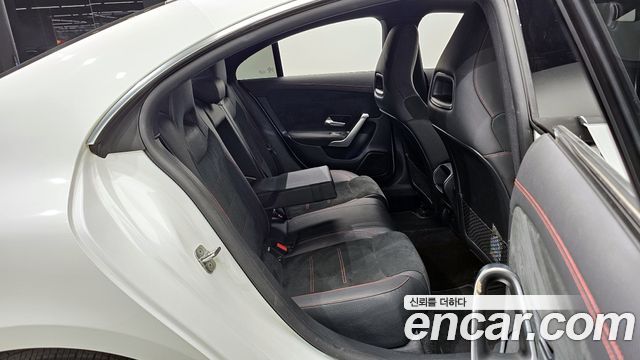 Mercedes-Benz CLA-Class CLA250 4MATIC