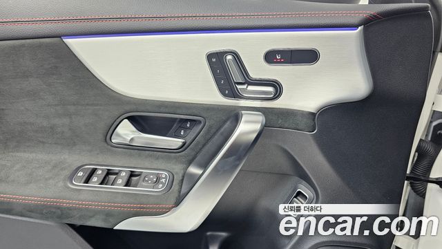 Mercedes-Benz CLA-Class CLA250 4MATIC