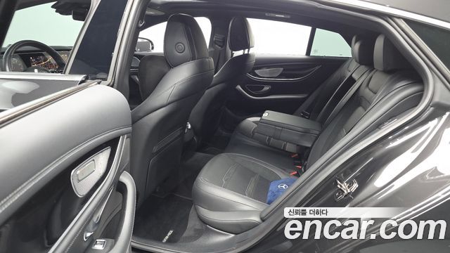 Mercedes-Benz AMG GT 4Door 43 4MATIC+