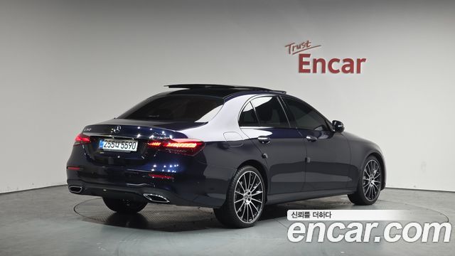 Mercedes-Benz E-Class E350 4MATIC AMG Line