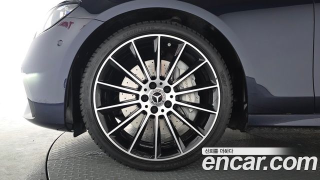 Mercedes-Benz E-Class E350 4MATIC AMG Line