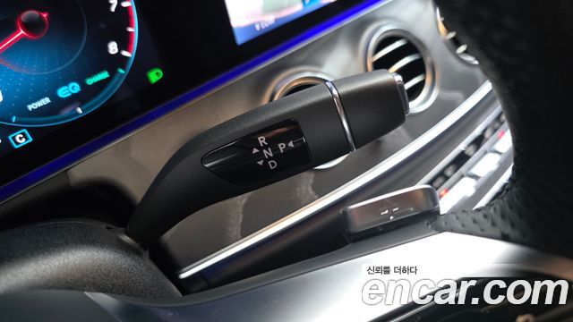 Mercedes-Benz E-Class E350 4MATIC AMG Line
