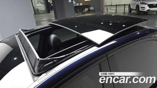 Mercedes-Benz E-Class E350 4MATIC AMG Line