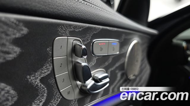 Mercedes-Benz E-Class E350 4MATIC AMG Line