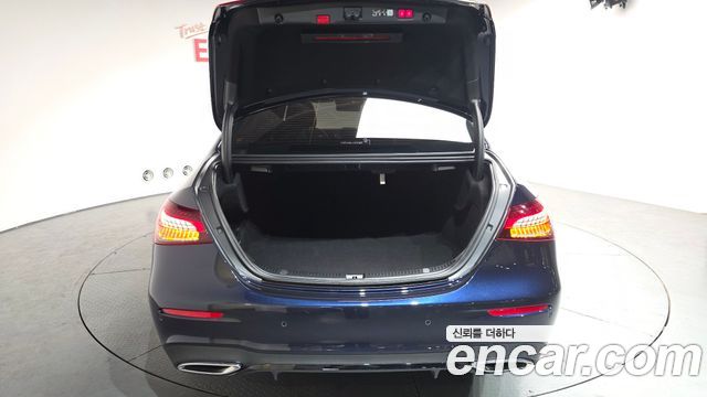 Mercedes-Benz E-Class E350 4MATIC AMG Line