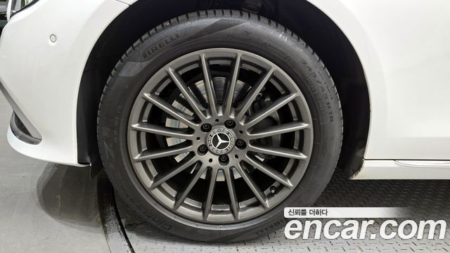 Mercedes-Benz E-Class E220d 4MATIC Exclusive