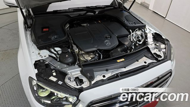 Mercedes-Benz E-Class E220d 4MATIC Exclusive