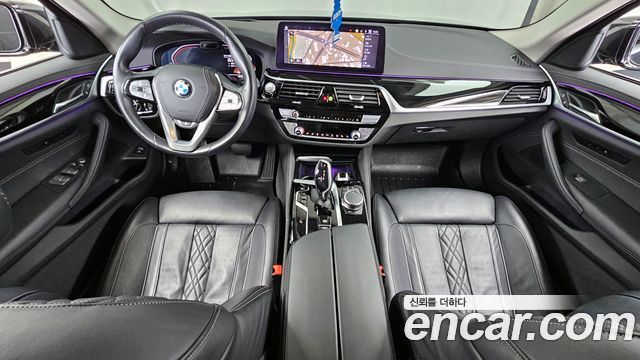 BMW 5-Series 523d Luxury