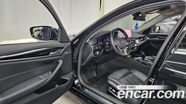 BMW 5-Series 523d Luxury