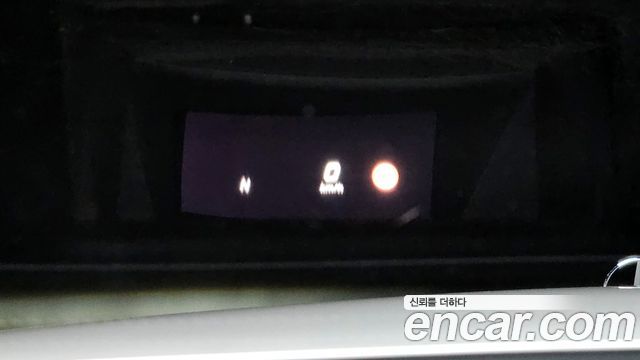 Mercedes-Benz E-Class E300 4MATIC Exclusive