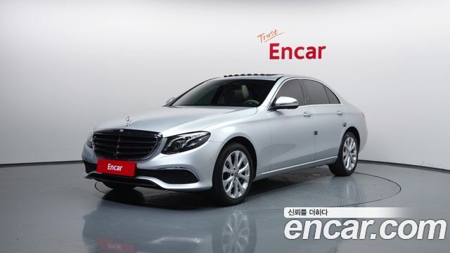 Mercedes-Benz E-Class E300 4MATIC Exclusive