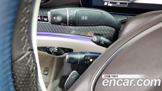 Mercedes-Benz E-Class E300 4MATIC Exclusive
