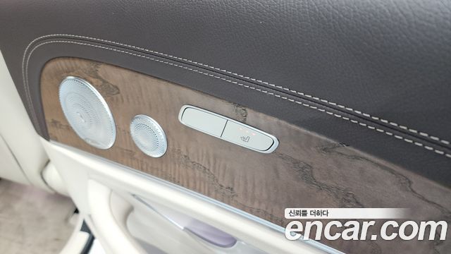 Mercedes-Benz E-Class E300 4MATIC Exclusive