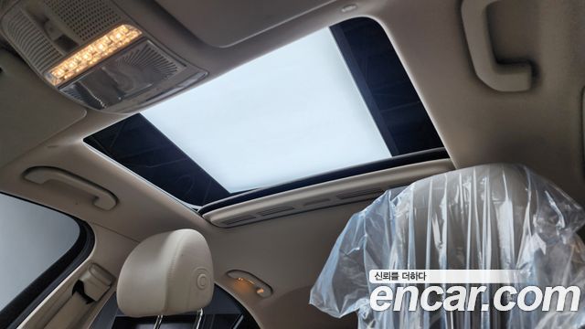 Mercedes-Benz E-Class E300 4MATIC Exclusive