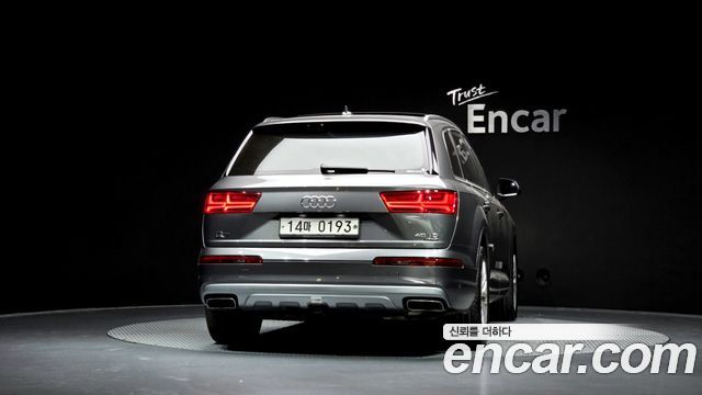 Audi Q7 45 TDI Quattro Sport