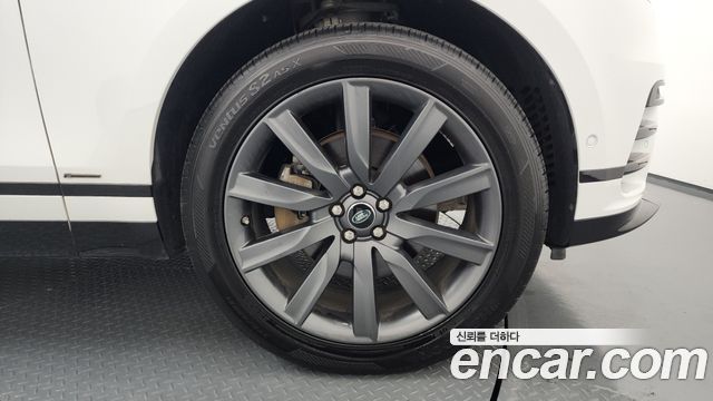 Land Rover Range Rover Velar 3.0 D300 R-Dynamic HSE