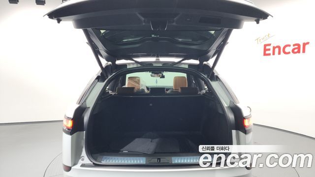 Land Rover Range Rover Velar 3.0 D300 R-Dynamic HSE