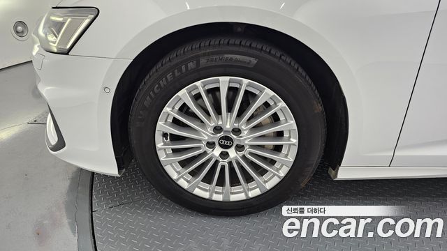 Audi A6 45 TFSI Premium