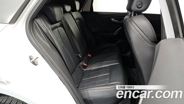 Audi Q2 35 TDI Premium