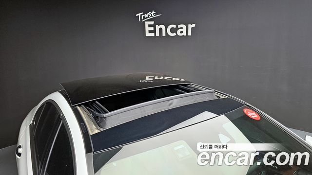 Mercedes-Benz C-Class C300 4MATIC AMG Line