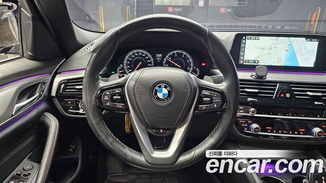 BMW 5-Series 520d xDrive M Sport Package