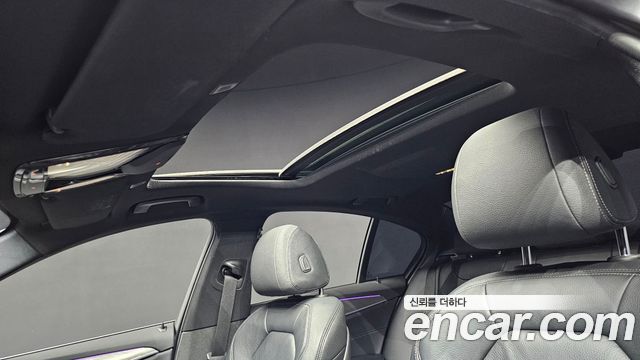BMW 5-Series 520d xDrive M Sport Package