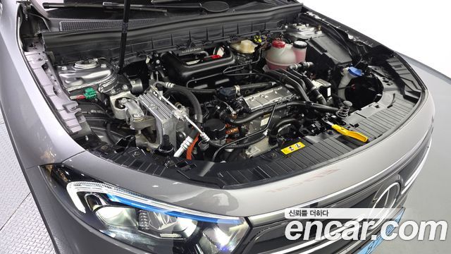 Mercedes-Benz EQB EQB300 4MATIC AMG Line