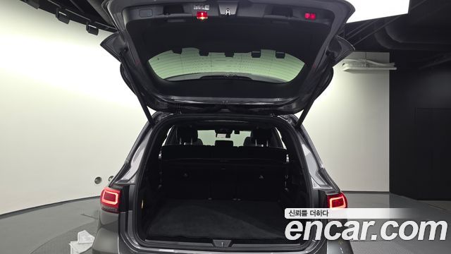 Mercedes-Benz EQB EQB300 4MATIC AMG Line