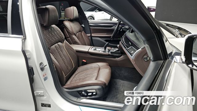 BMW 7-Series 730d xDrive M Sport