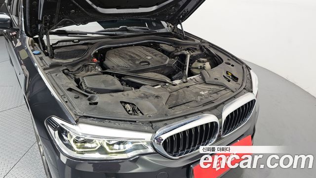 BMW 5-Series 520d M Sport Package Plus