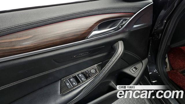 BMW 5-Series 520d M Sport Package Plus