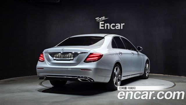Mercedes-Benz E-Class E300 Avantgarde