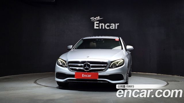 Mercedes-Benz E-Class E300 Avantgarde