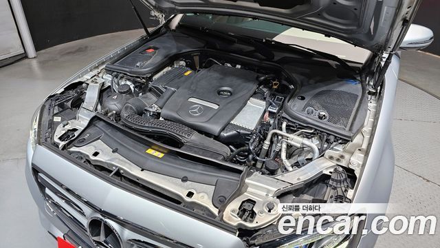 Mercedes-Benz E-Class E300 Avantgarde