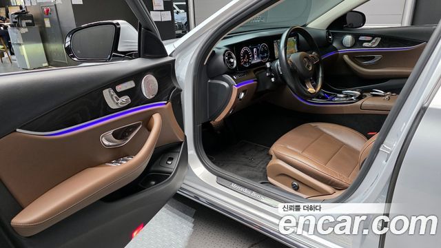 Mercedes-Benz E-Class E300 Avantgarde