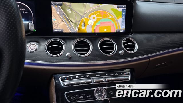 Mercedes-Benz E-Class E300 Avantgarde