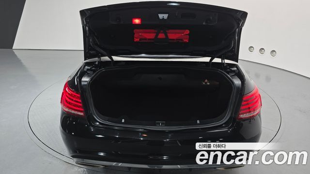 Mercedes-Benz E-Class E200 Cabriolet
