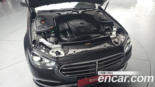 Mercedes-Benz E-Class E300e 4MATIC Exclusive