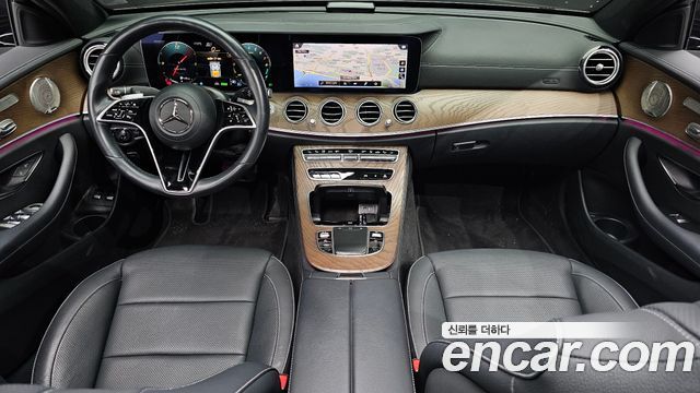 Mercedes-Benz E-Class E300e 4MATIC Exclusive